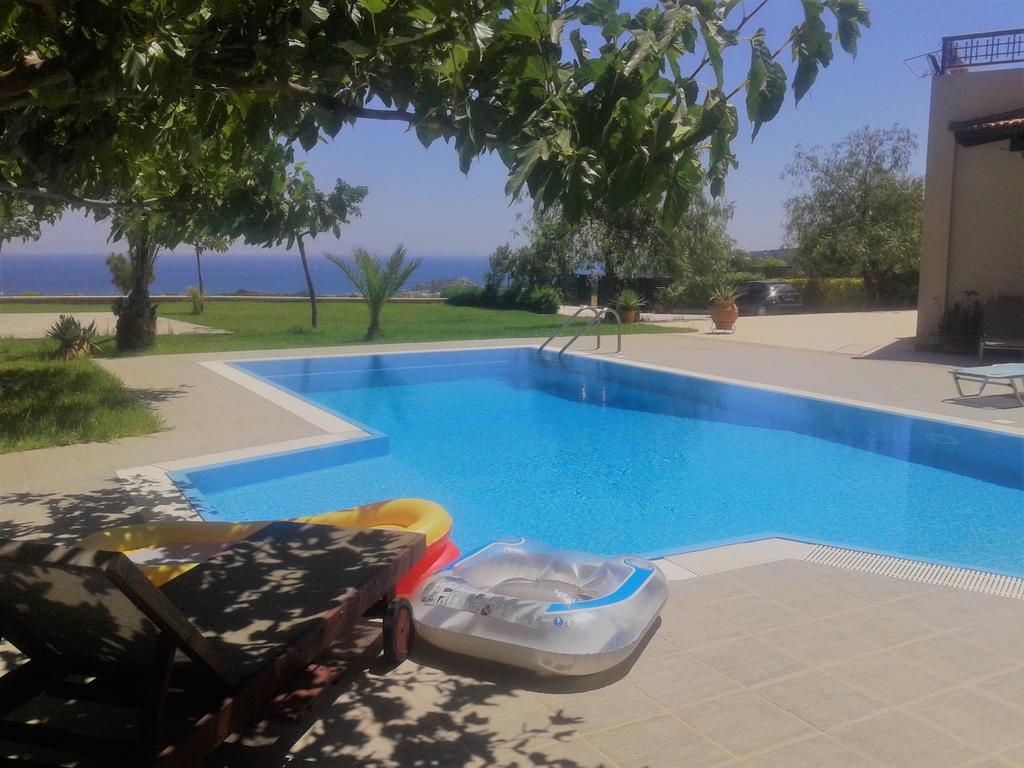 Villa Leyland Фалираки Екстериор снимка