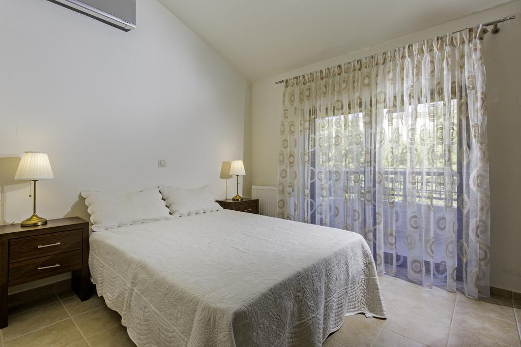 Villa Leyland Фалираки Екстериор снимка