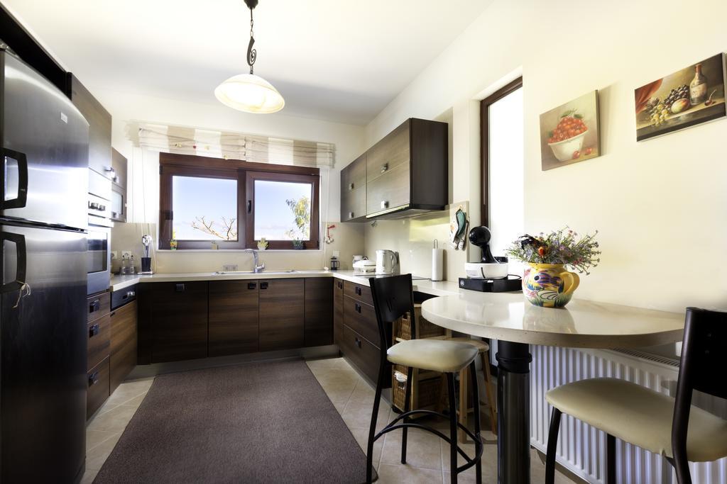 Villa Leyland Фалираки Екстериор снимка